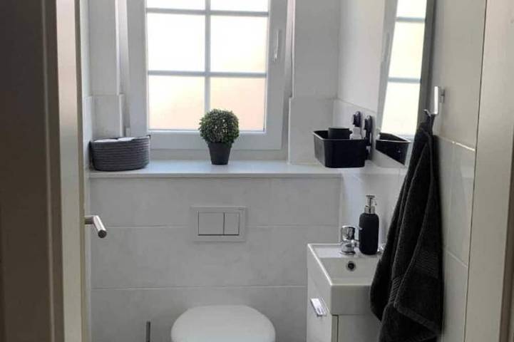 Chic little vacation home with its own garden for up to 4 guests in Brême, État de Brême