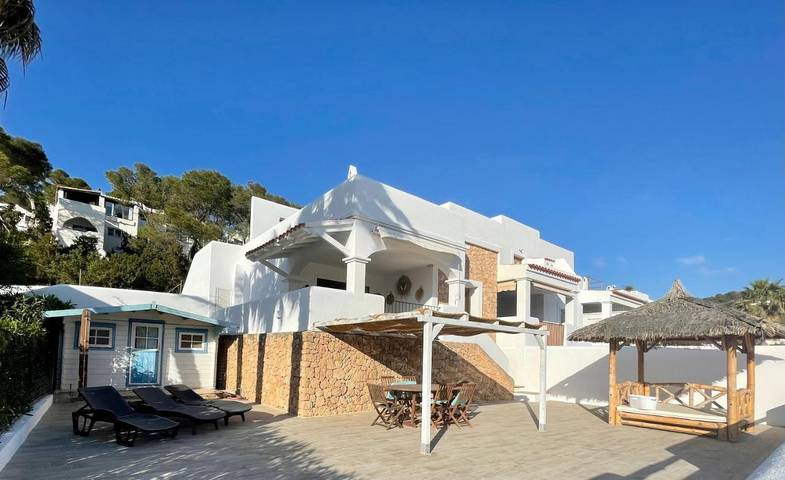 Casa vacanza per 6 persone, con Balcone e Terrazza nonché Giardino e Piscina a Cala Vedella