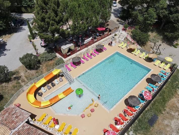 Chalet pour 12 personnes, avec bassin pour enfant