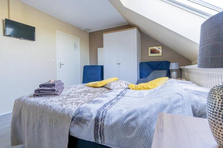 Chambre d’hôte pour 3 personnes, avec piscine et jardin à Burgh-Haamstede - 4