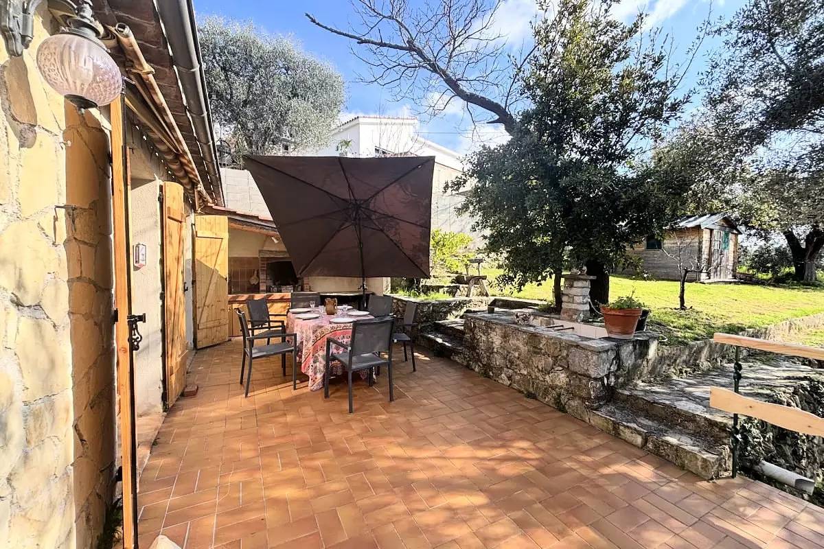 Maisons & Villas pour 5 Personnes in Saint-André-de-la-Roche, Nizza Region