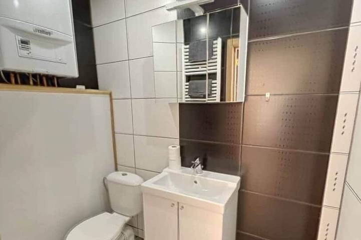 Gîte pour 6 personnes dans Aéroport de Charleroi Bruxelles Sud Gosselies - 4