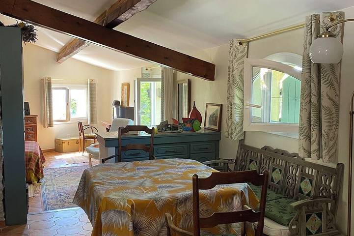 Gîte pour 2 personnes, avec jardin à Crillon-le-Brave - 2