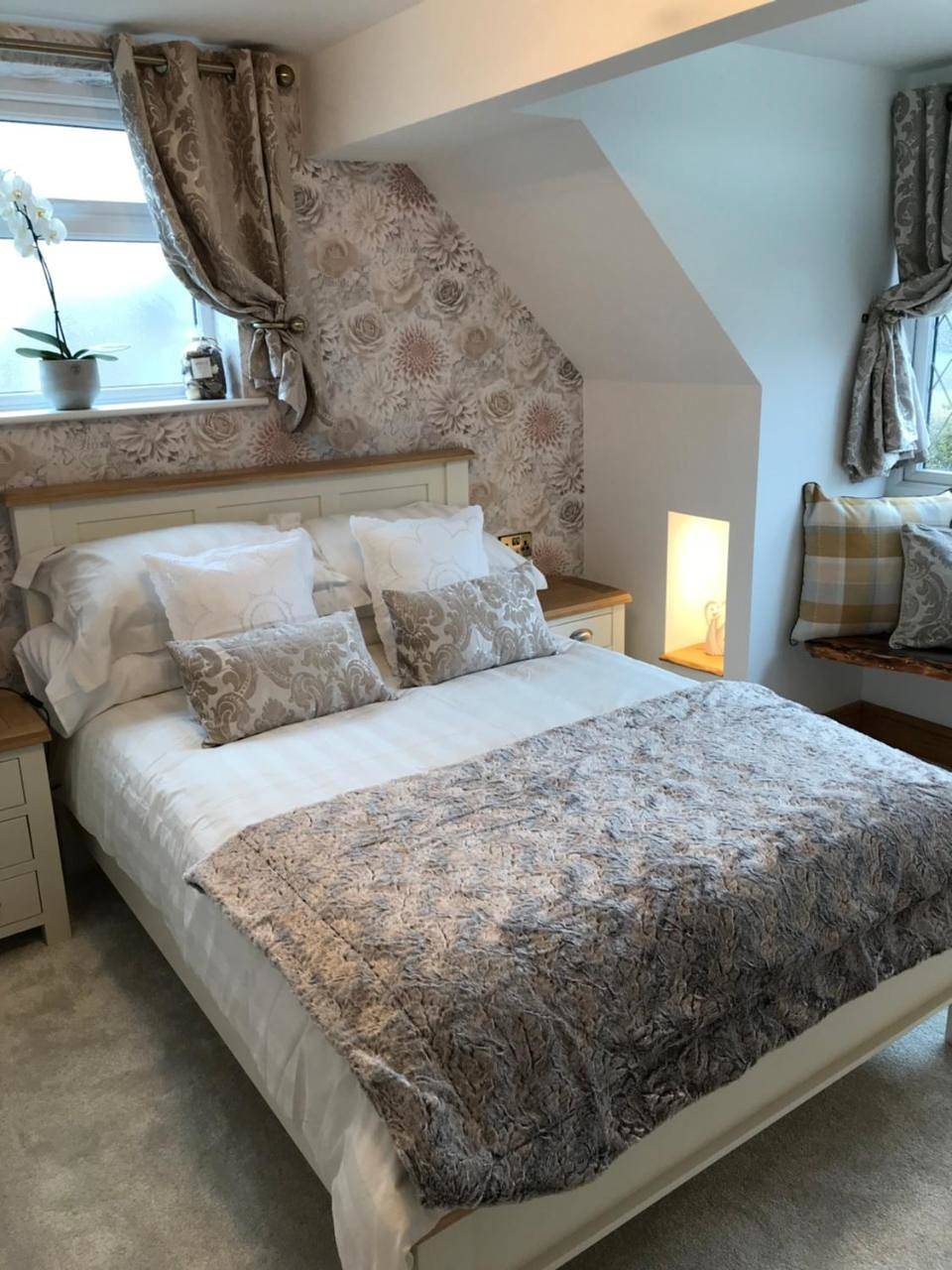 Lon y Traeth Bed & Breakfast in Red Wharf Bay, Isle of Anglesey