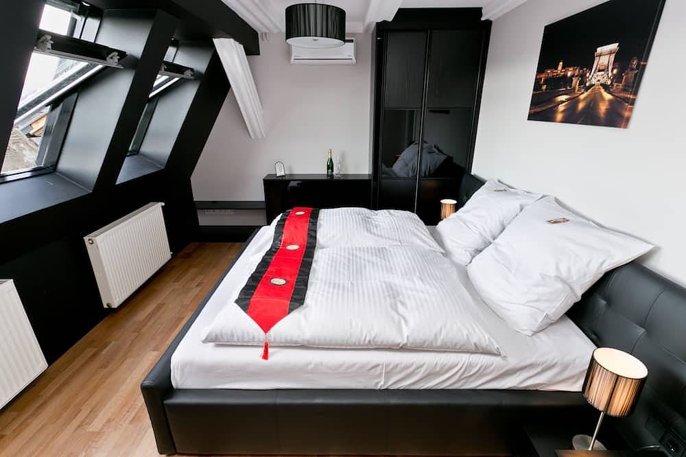 Entire apartment, Modern Art Nouveau Penthouse with fantastic views over Budapest in Budapest, Central Hungary