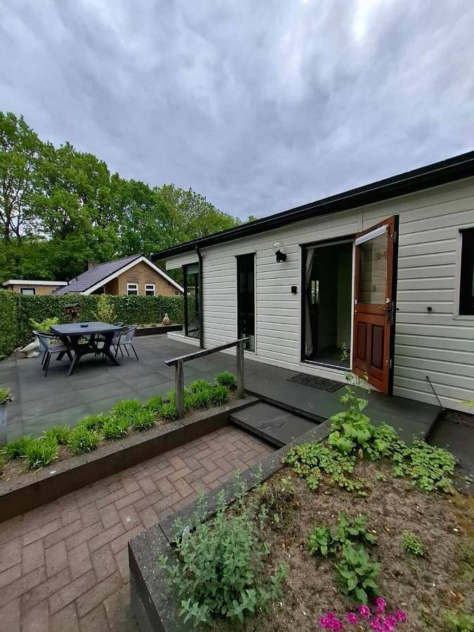 Lodge voor 5 personen, met Terras en Tuin in Putten
