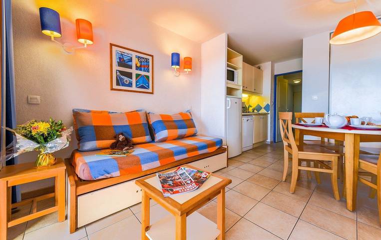 Hôtel pour 4 personnes, avec piscine et balcon, animaux acceptés