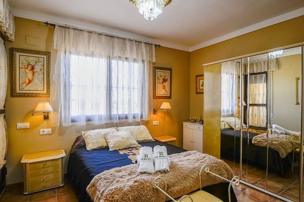 Residencial Las Torrecillas, Casa 15 Puente Genil by Ruralidays in Ribera Alta (Córdoba), Puente Genil