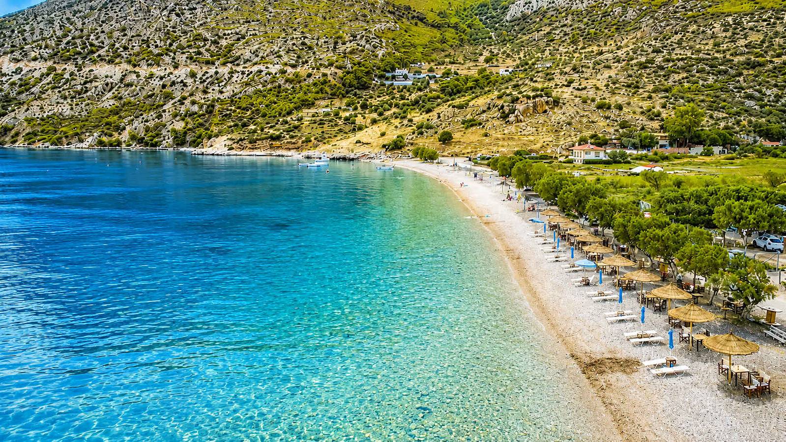 Beach Livadostra Stonetower - Private Pool Retreat in Δημοτική Ενότητα Πλαταιών, Béotie