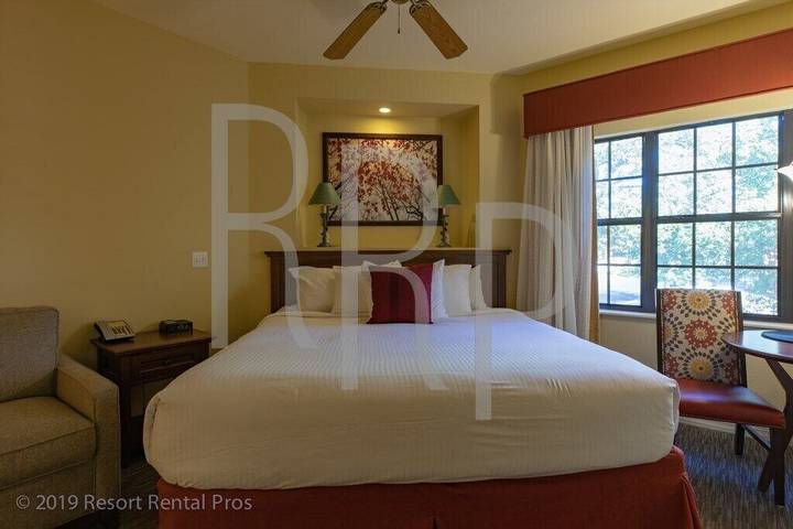 Vacation apartment for 4 people, with sauna and pool as well as hot tub and balcony in Missouri