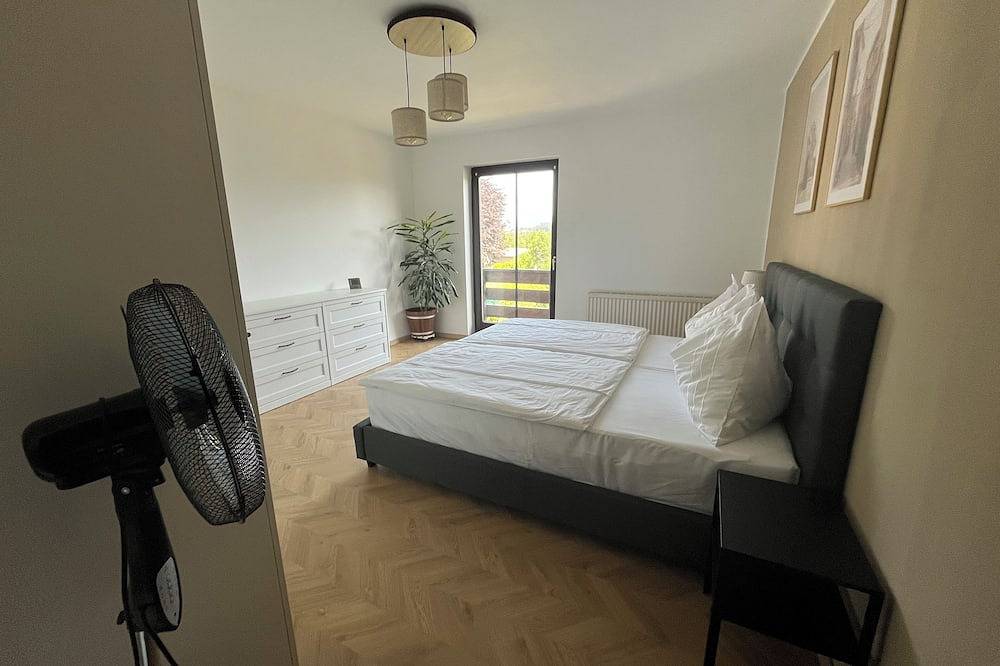 Ganze Wohnung, Ferienhaus mit Panoramablick in Salzkammergut-Berge, Bezirk Gmunden