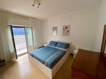 Gîte pour 4 personnes, avec vue sur le lac ainsi que jardin et vue dans Nesso