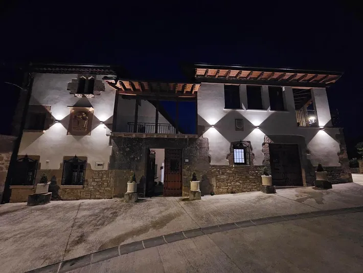Ferienhaus für 18 Personen, mit Ausblick und Garten, mit Haustier - 1