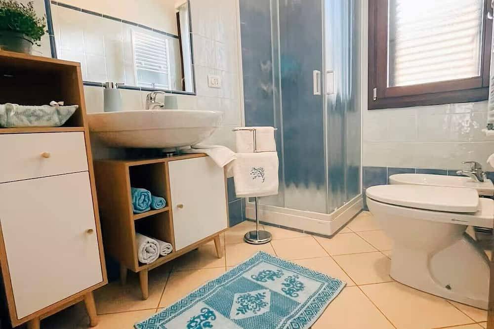 Apartamento entero, In the heart of Sardinia Delightful Apartment \" Sa Benda \" Nuoro in Nuoro, Barbagia