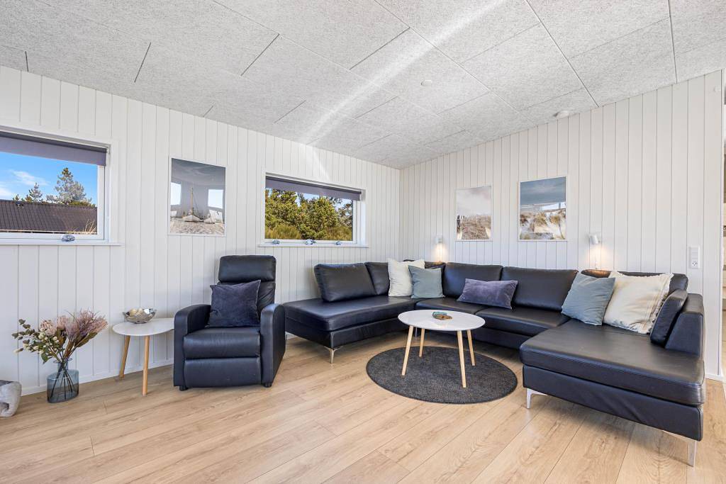 Villa voor 8 personen met balkon/terras in Bjerregård, Holmsland Klit
