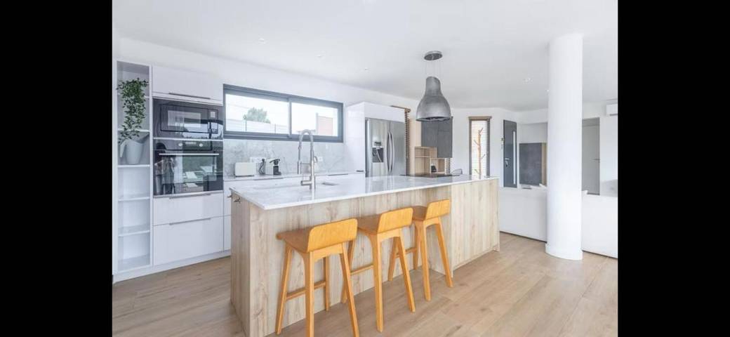 Villa pour 7 personnes, avec vue ainsi que terrasse et piscine, animaux acceptés à Aubagne - 2