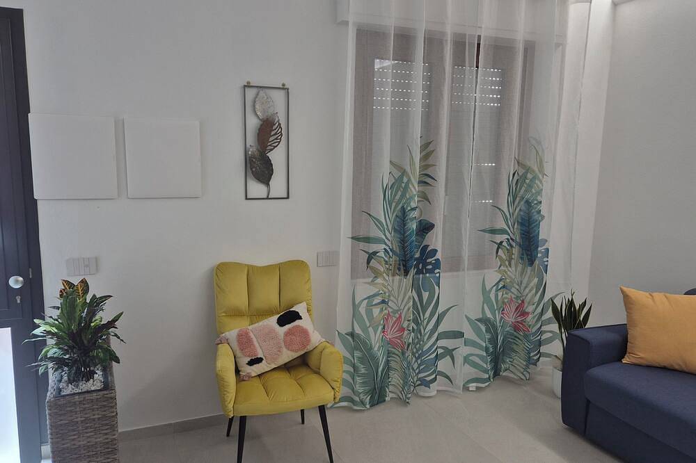 Ganze Wohnung, Su Cerexinu - Relaxation and comfort in renovated house near the sea and Cagliari in Quartu Sant'Elena, Campidano