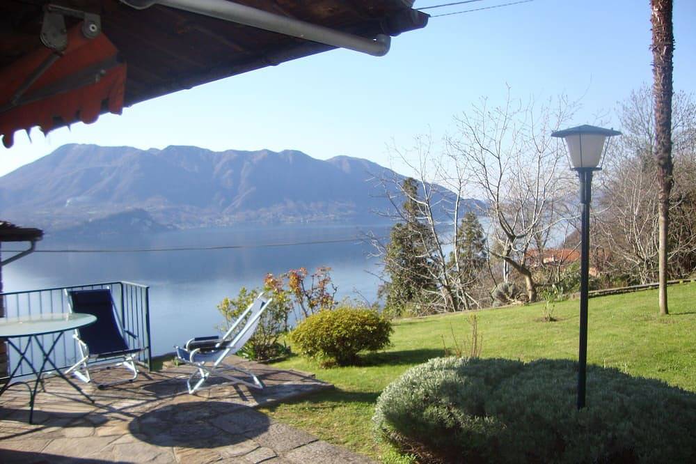 Casa Del Personaggio Lago Maggiore in Comune di Oggebbio, Lago Maggiore (Piemonte)