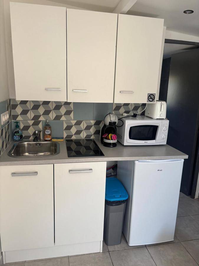 Gîte pour 2 personnes, avec terrasse à Angerville-la-Martel - 4