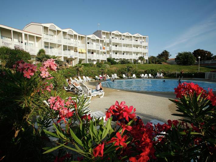 Location de vacances pour 4 personnes, avec balcon/terrasse et piscine, animaux acceptés à Fouras