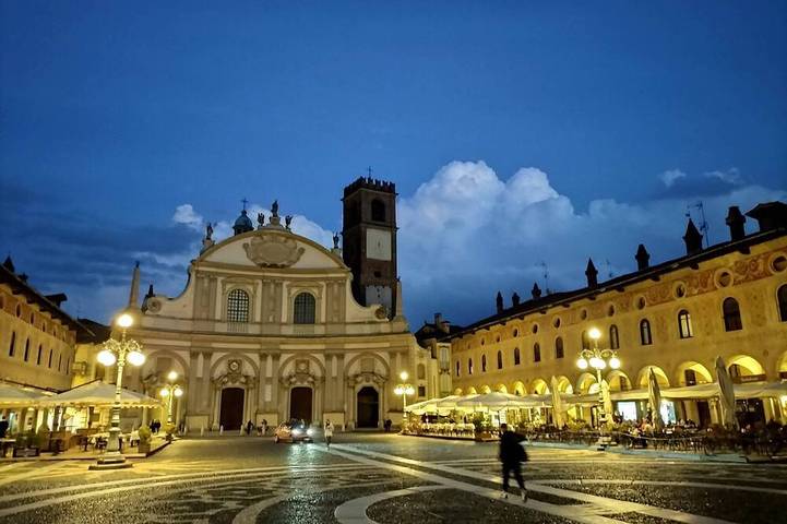Appartamento per 4 persone, con terrazza, con animali domestici in Vigevano