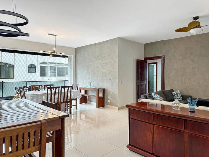 Casas e apartamentos de temporada para 6 pessoas, com piscina em Tortuga (Guarujá)