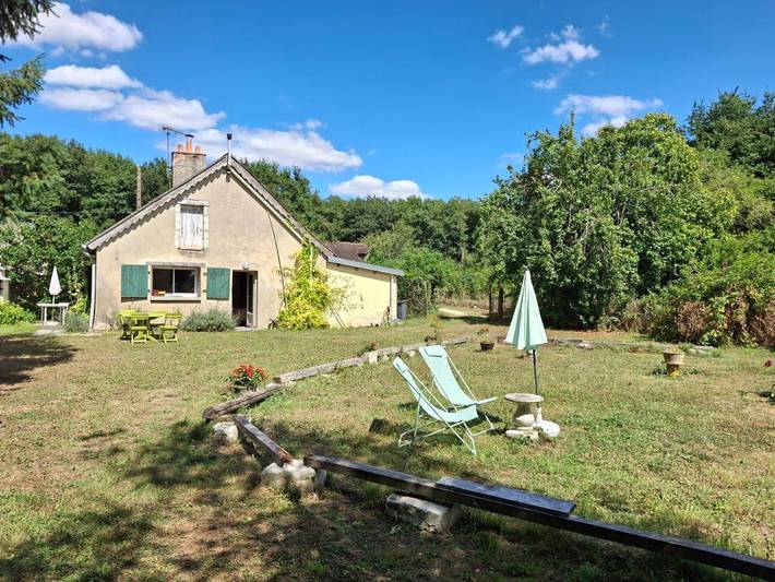 Gîte pour 3 personnes, avec vue et jardin à Le Guédeniau