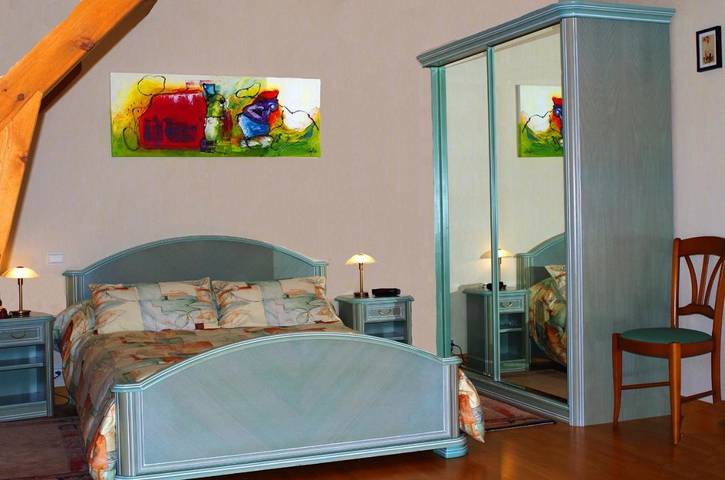 Location de vacances pour 2 personnes, avec jardin ainsi que piscine et terrasse à Malestroit - 3