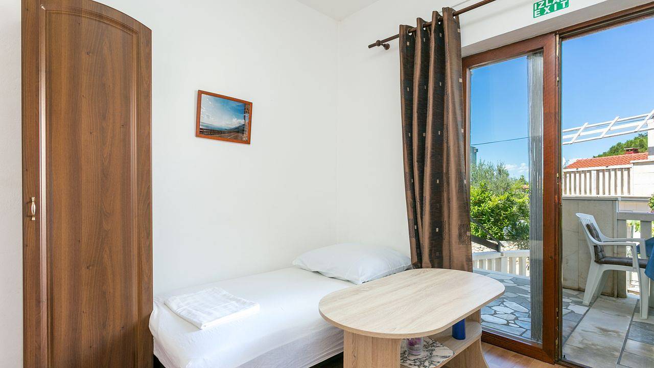 Appartement de vacances entier, Ferienwohnung für 4 Personen (33 m²) in Supetar in Supetar, Brac