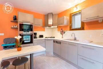 Maison De Vacances pour 8 Personnes dans Les Marches, Région de Chambéry, Photo 4