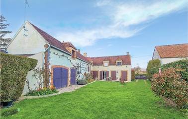 Gîte pour 9 personnes, avec terrasse et jardin, animaux acceptés dans Flacy