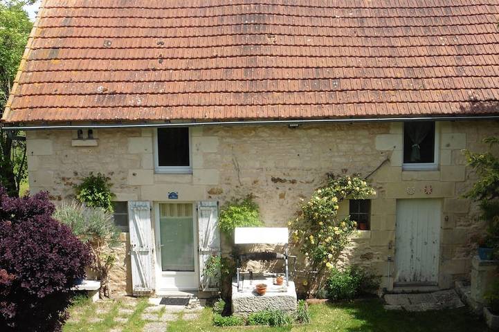 Location de vacances pour 2 personnes, avec Terrasse ainsi que Jardin et Piscine à Mignaloux-Beauvoir