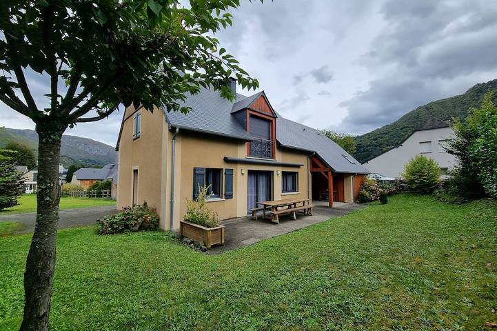 Location de vacances pour 6 personnes à Arrens-Marsous