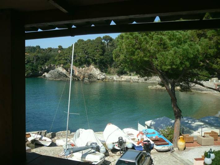 Hôtel pour 4 personnes, avec terrasse ainsi que jardin et piscine à Tellaro - 3