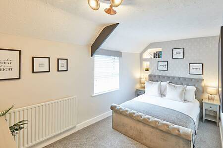 Host & Stay | 19 West End in Darlington