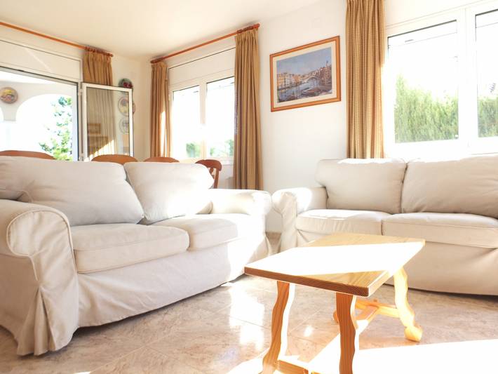 Location de vacances pour 8 personnes, avec terrasse et jardin dans Les Tres Cales - 4