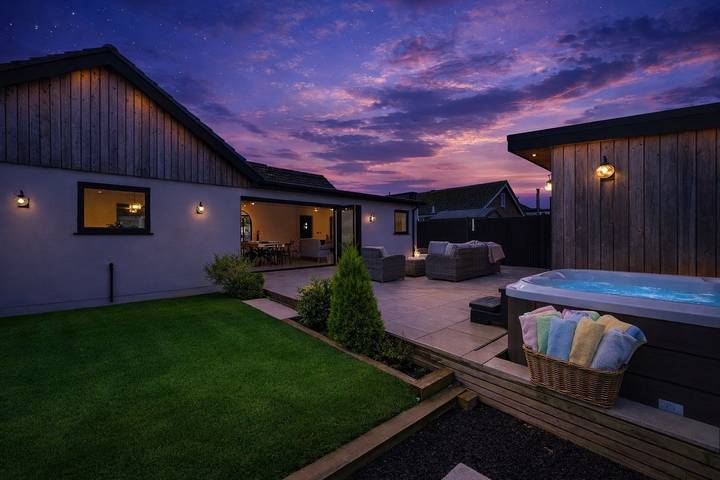 Bungalow for 4 people, with Garden in 
