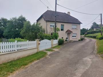 Chambre D’hôte pour 2 Personnes dans Ougney, Jura, Photo 1