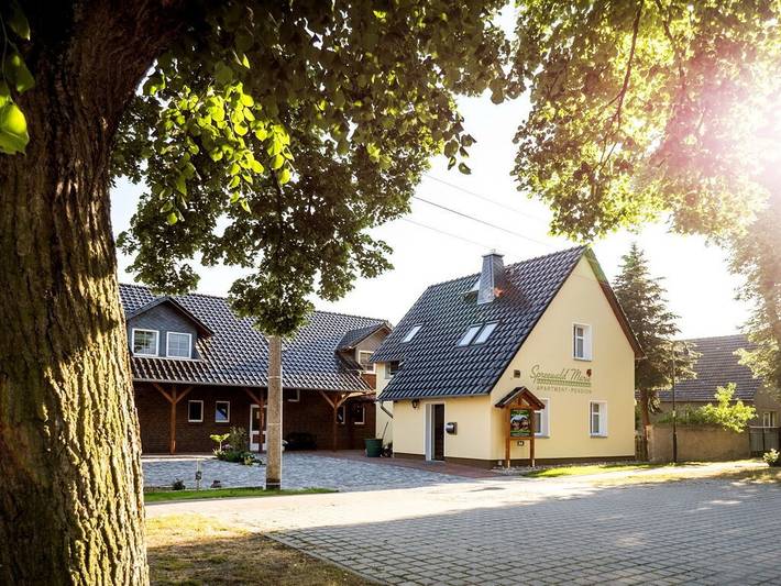 Ferienhaus für 2 Personen, mit Terrasse und Garten in Schlepzig