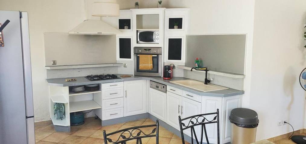 Location de vacances pour 4 personnes, avec terrasse et vue à Forcalqueiret - 3