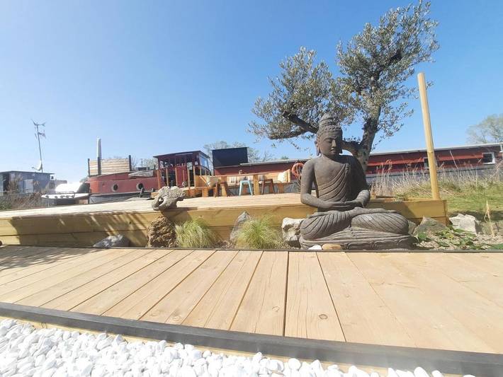 Bateau pour 2 personnes, avec terrasse ainsi que vue et jardin dans Occitanie - 2