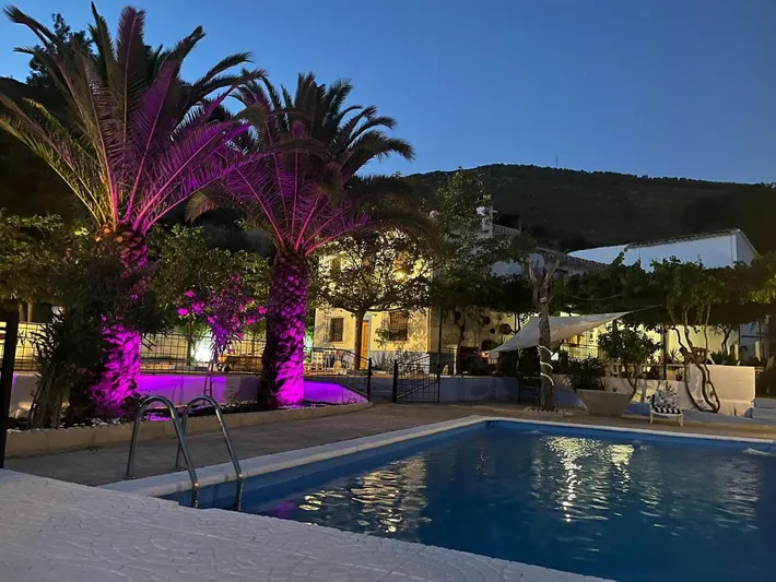 Holiday home for 11 people, with terrace and view as well as pool, with pets - 1