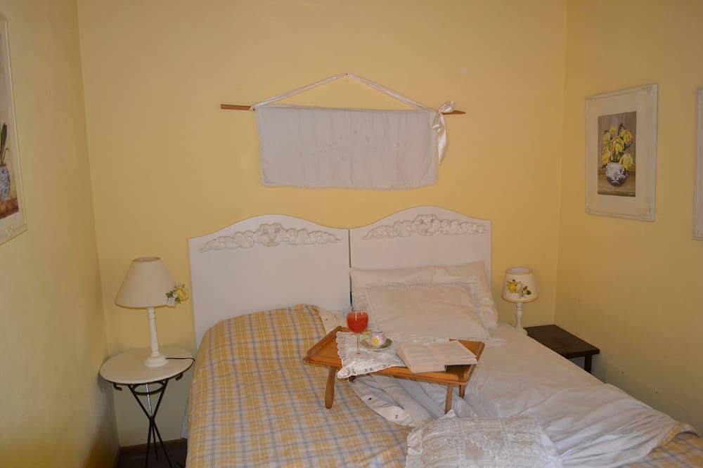 Cottage nel Chianti con Piscina. Vista Sulle Colline e sui Vigneti Toscani in Castellina in Chianti, Chianti