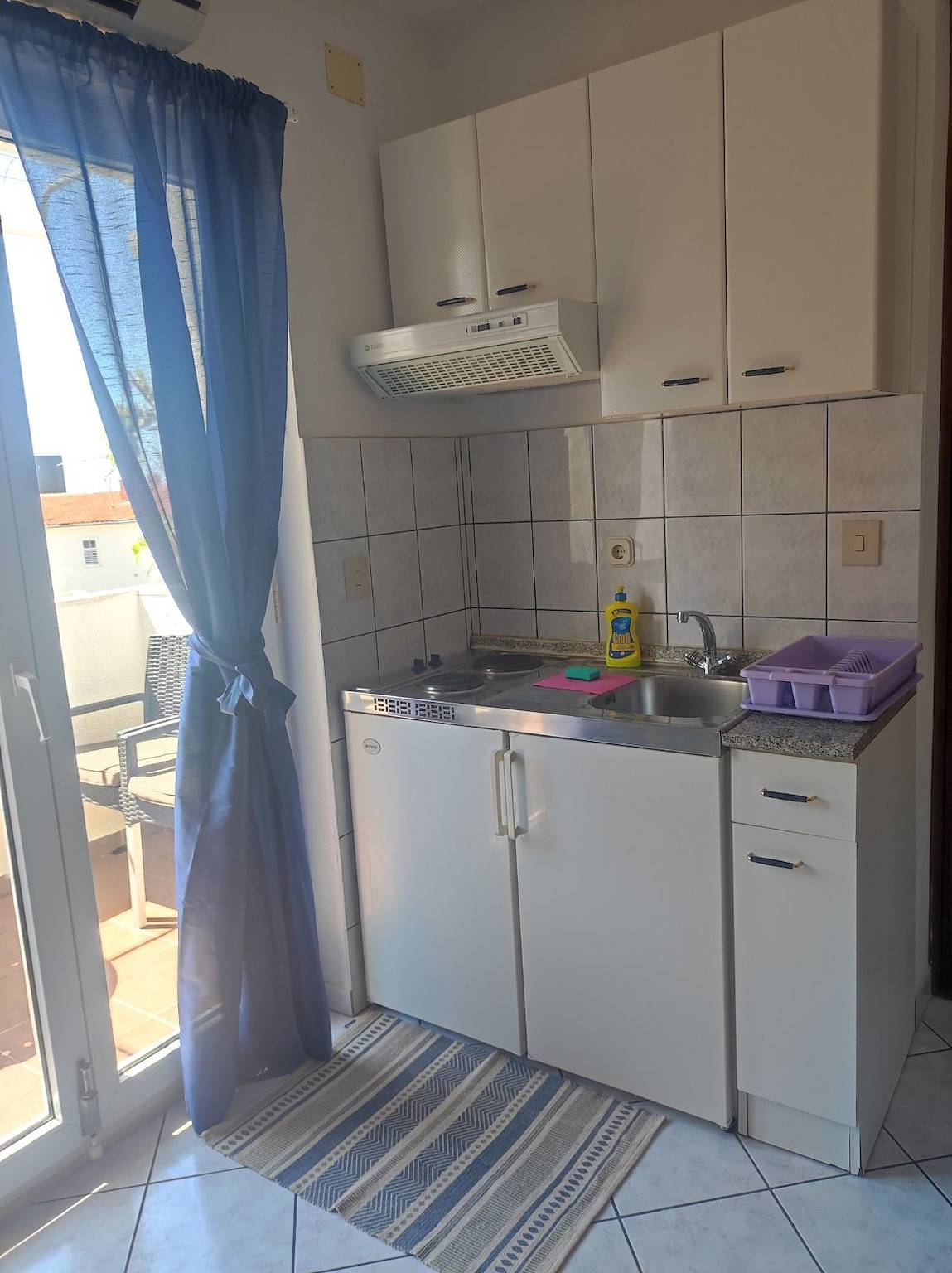 Ganze Wohnung, 2-Zimmer-Ferienwohnung mit Balkon und Meerblick Baska Voda, Makarska A-6612-b in Baska Voda, Makarska Riviera