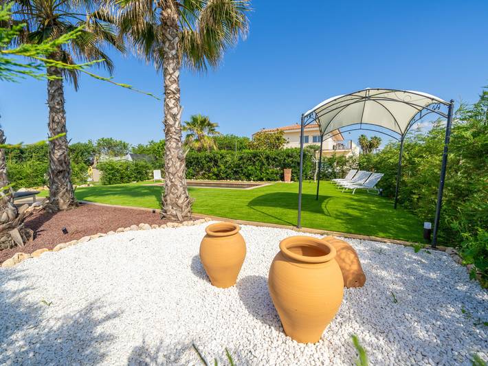 Gîte pour 10 personnes, avec jardin ainsi que balcon et piscine à Santa Susanna - 3