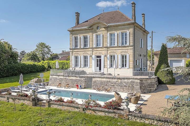 Location de vacances pour 14 personnes, avec Jardin à Vignonet