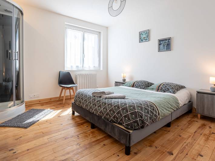 Location de vacances pour 10 personnes, avec terrasse et jardin à Ver-sur-Mer - 4