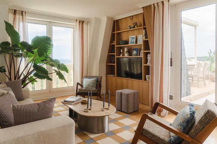 Gîte pour 4 personnes, avec Balcon et Terrasse ainsi que Piscine et Vue dans Golf d'Ilbarritz - 2