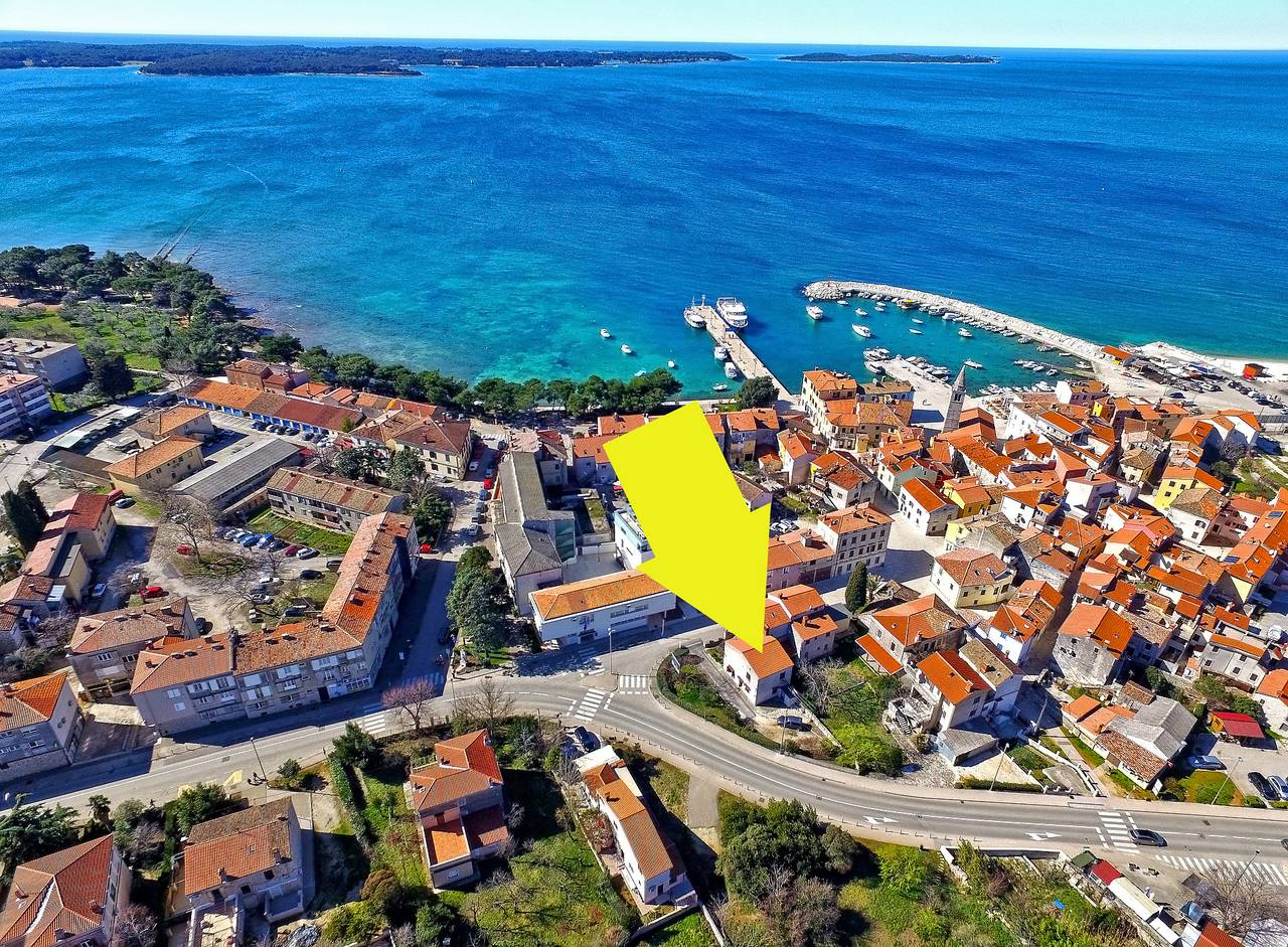 Apartamento entero, Apartamento de vacaciones para 5 personas con terraza in Fazana, Costa sur de Istria