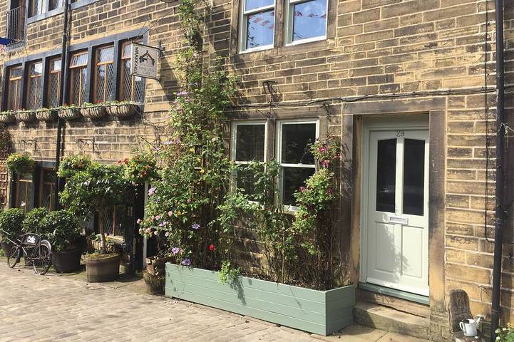 Cottage for 3 people, with garden in Haworth
